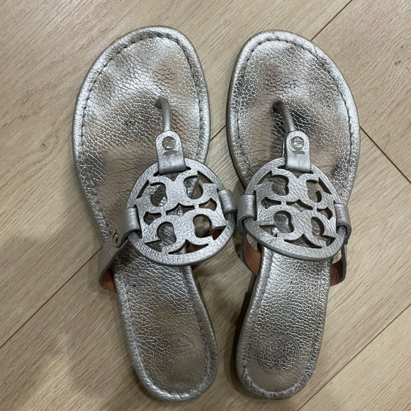 Tory Burch Shoes - Tory Burch miller silver flip flops sandal shoes size 8